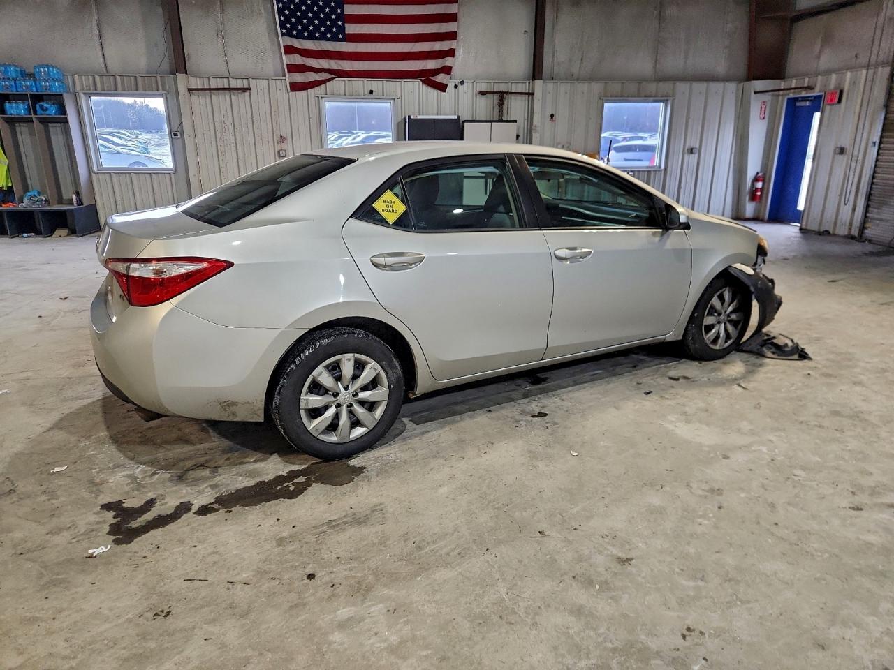 2015 TOYOTA COROLLA L photo 3
