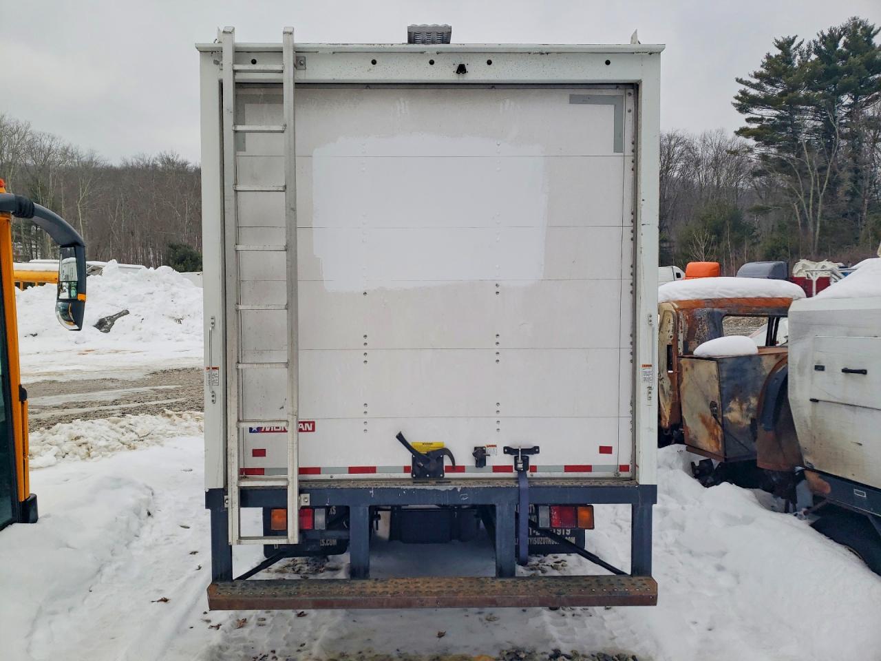 2024 ISUZU NPR BOX TRUCK photo 6