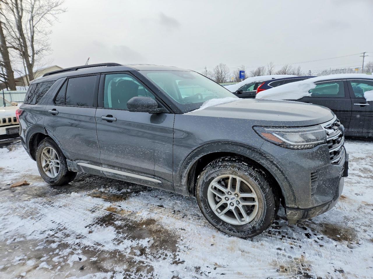 2025 FORD EXPLORER ACTIVE photo 4