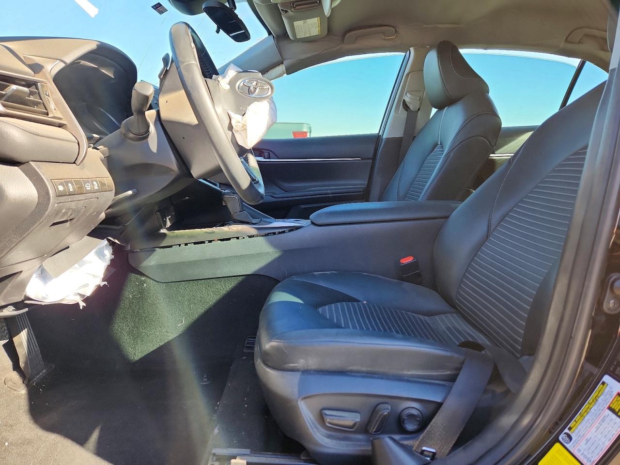 2023 TOYOTA CAMRY SE NIGHT SHADE photo 7