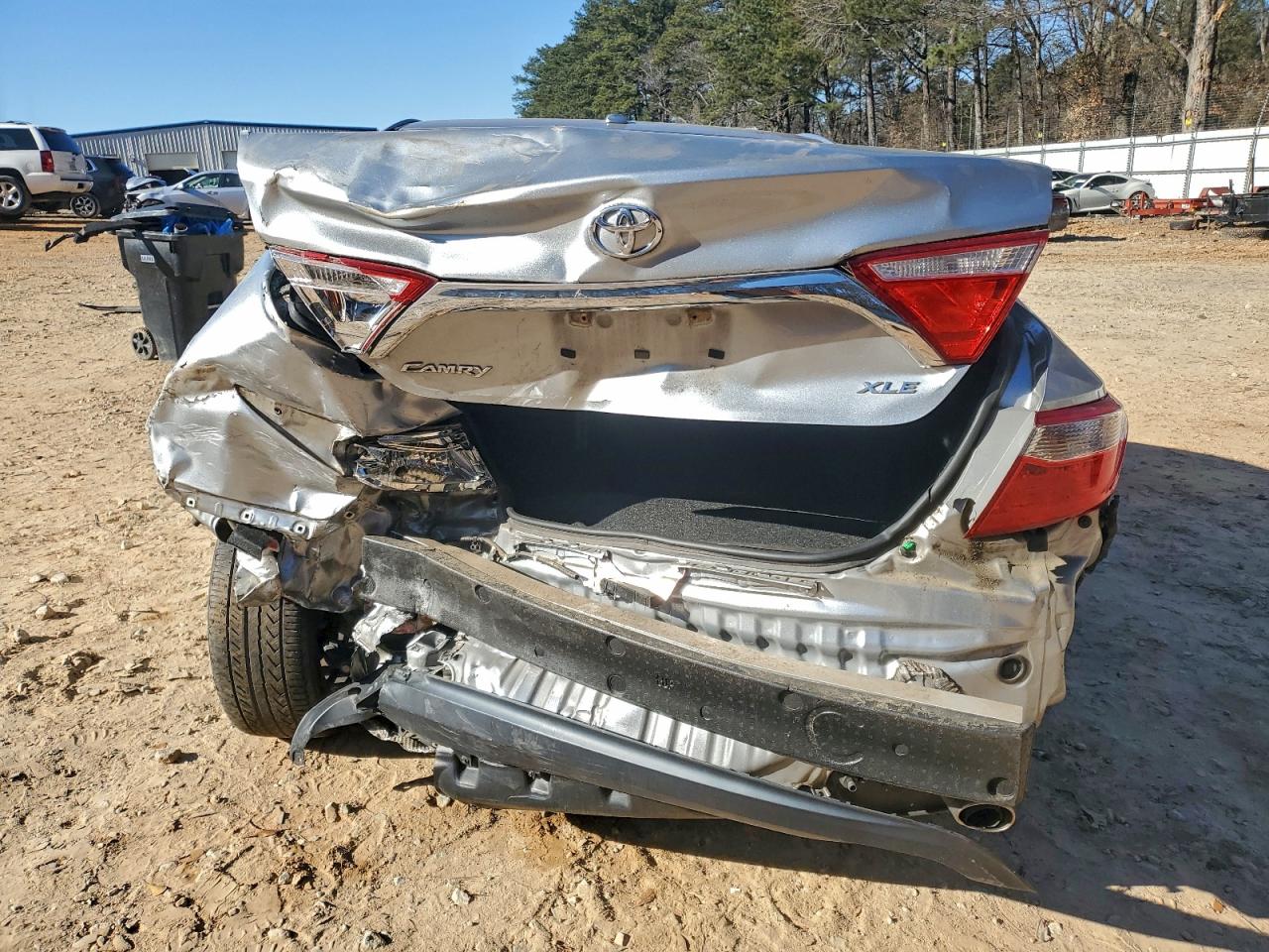 2015 TOYOTA CAMRY XSE photo 6