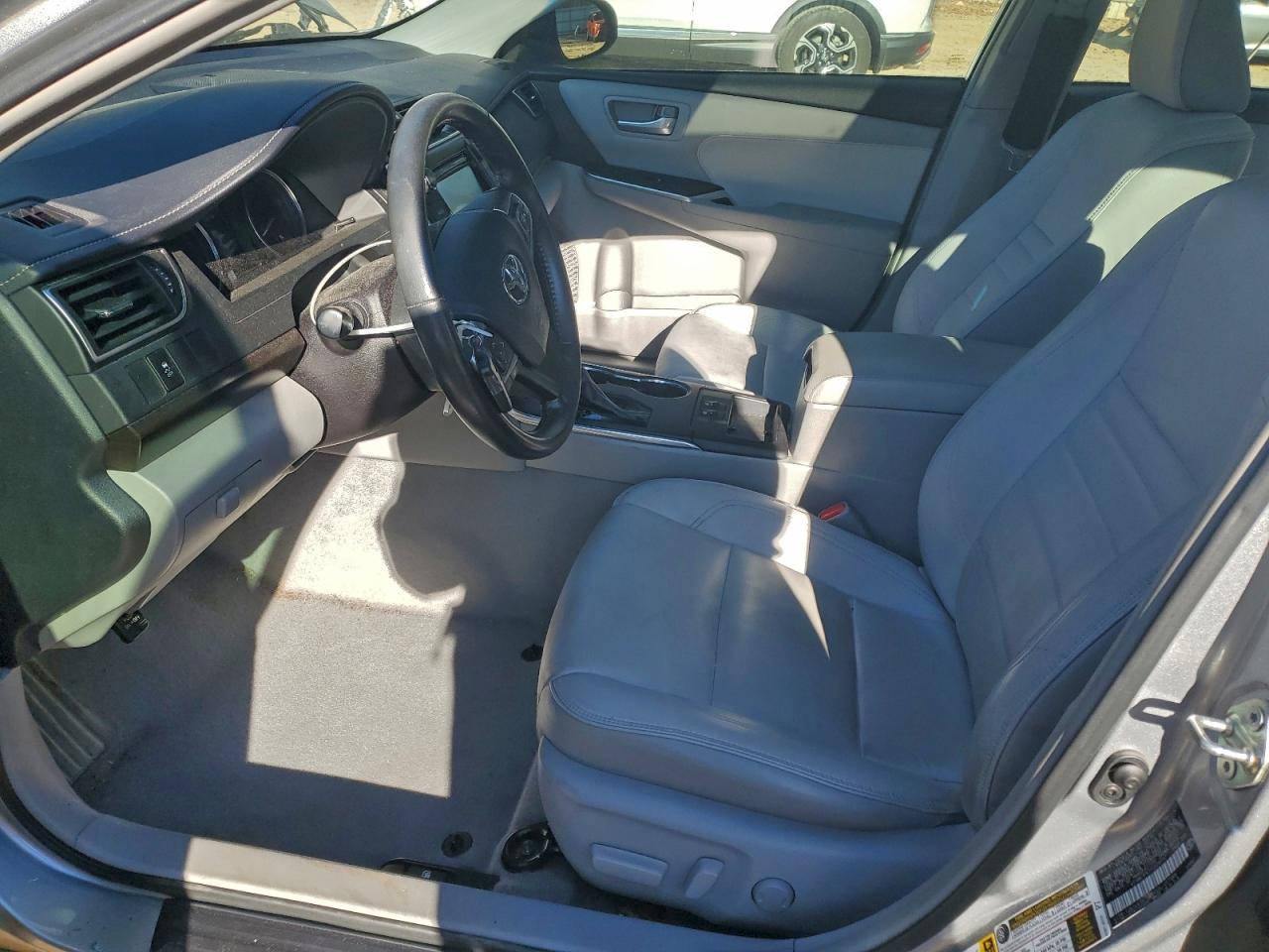 2015 TOYOTA CAMRY XSE photo 7
