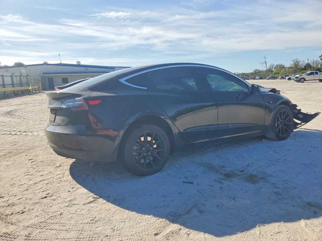 2019 TESLA MODEL 3 photo 3