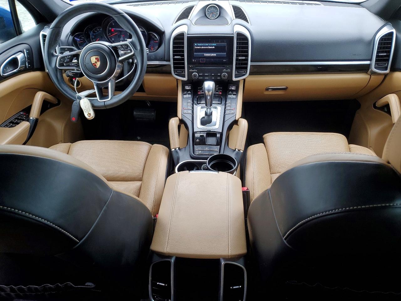 2017 PORSCHE CAYENNE photo 8
