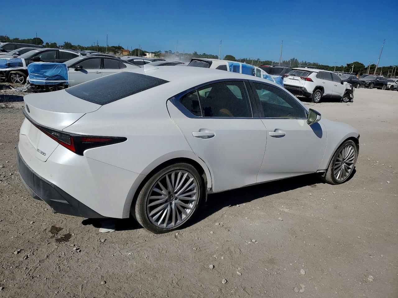2025 LEXUS IS 300 photo 3