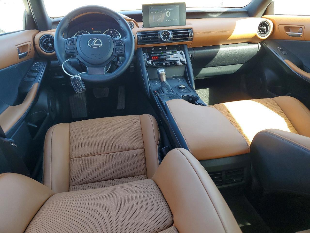 2025 LEXUS IS 300 photo 8