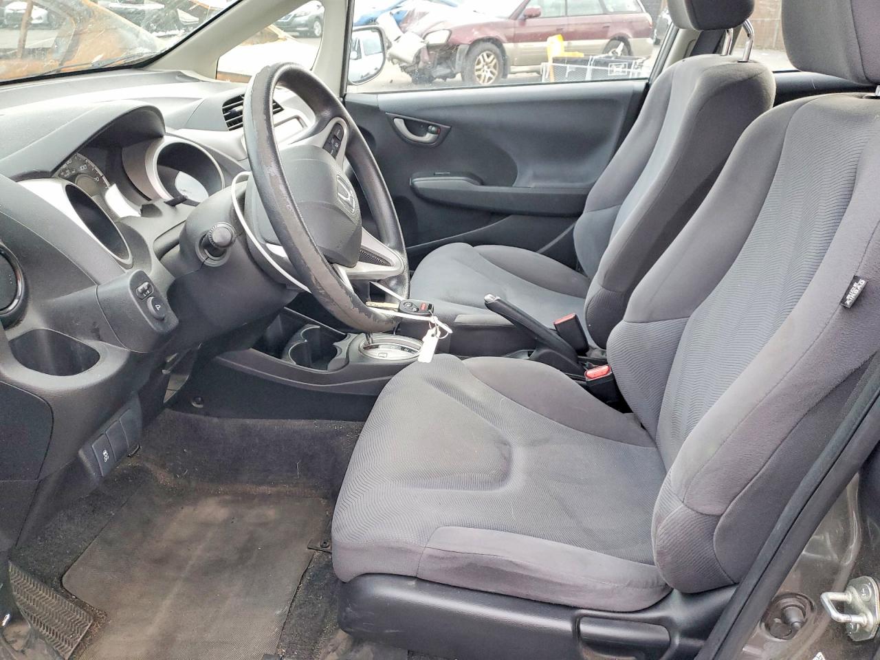 2013 HONDA FIT photo 7