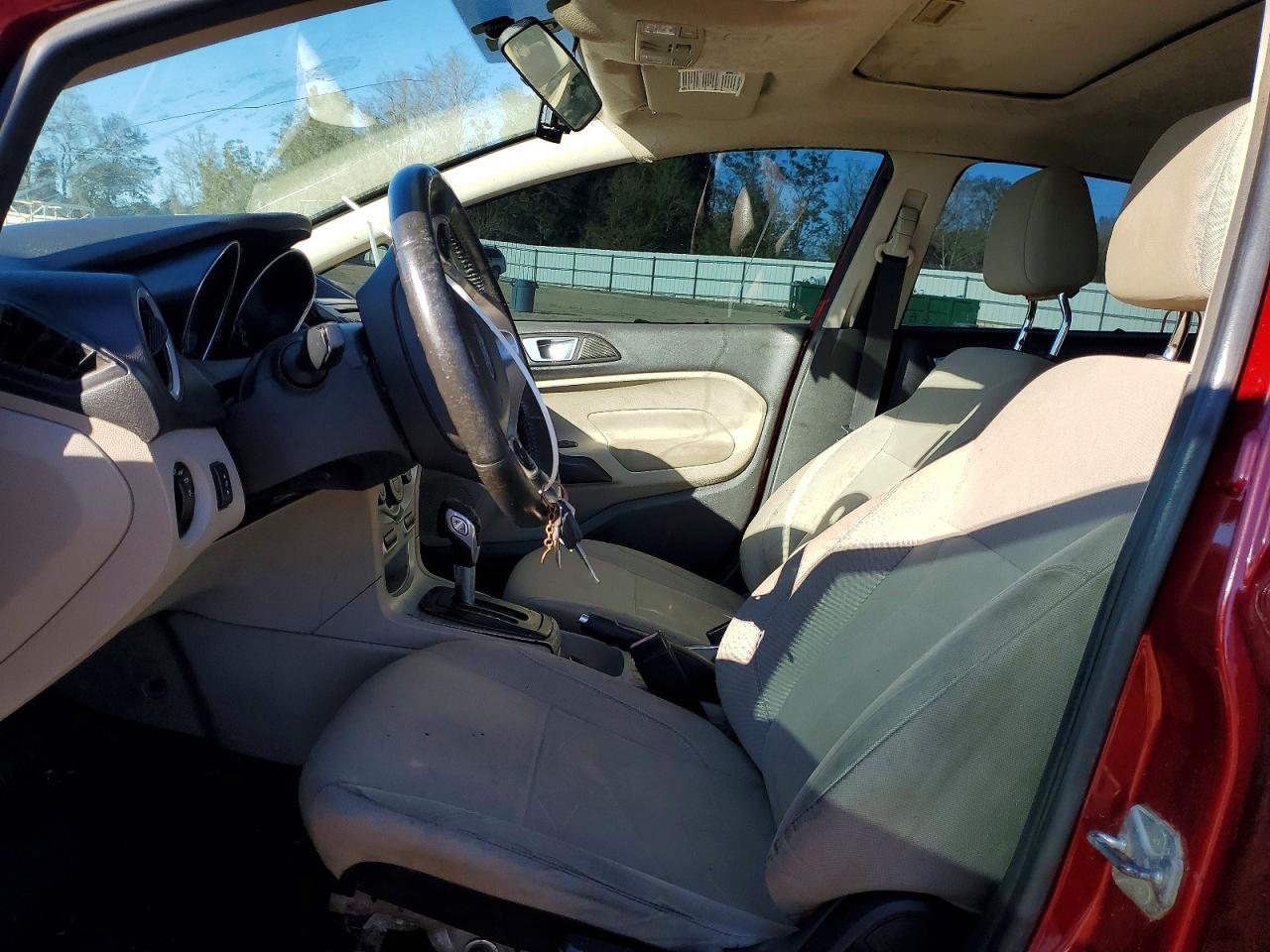 2016 FORD FIESTA SE photo 13