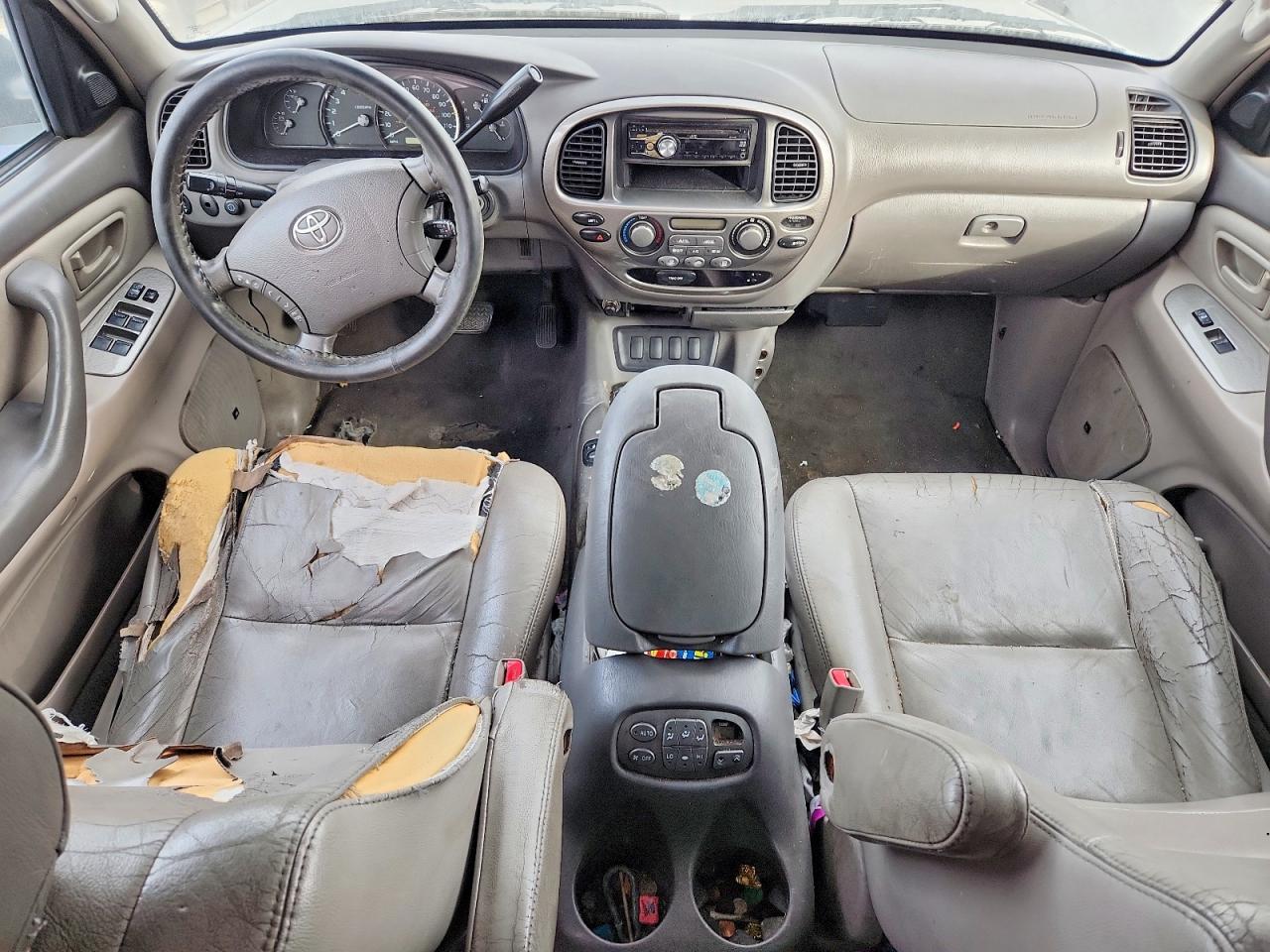 2005 TOYOTA SEQUOIA photo 8