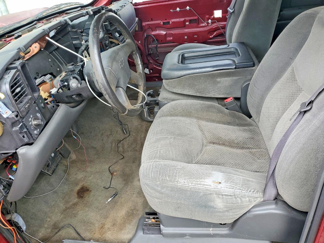 2004 CHEVROLET SILVERADO C1500 photo 7