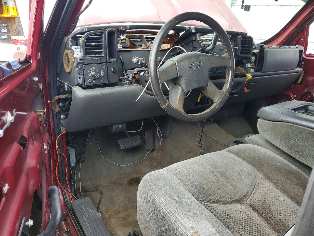 2004 CHEVROLET SILVERADO C1500 photo 8