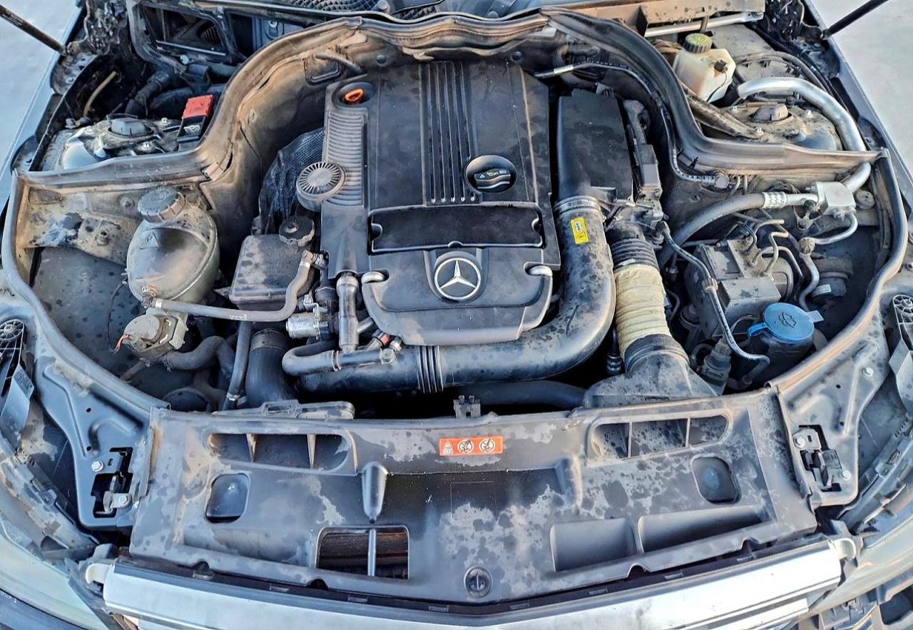 2013 MERCEDES-BENZ C 250 photo 11