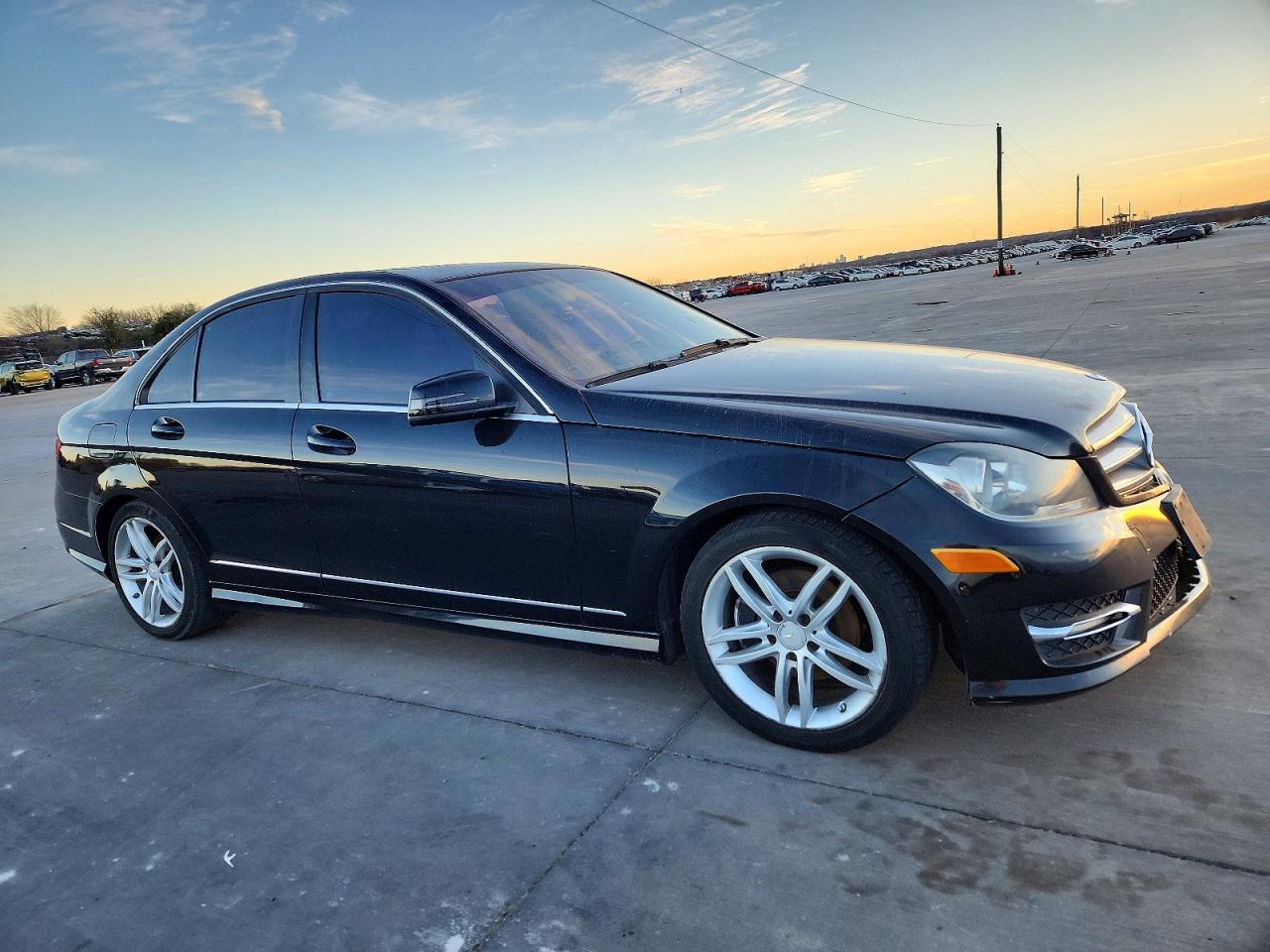 2013 MERCEDES-BENZ C 250 photo 4