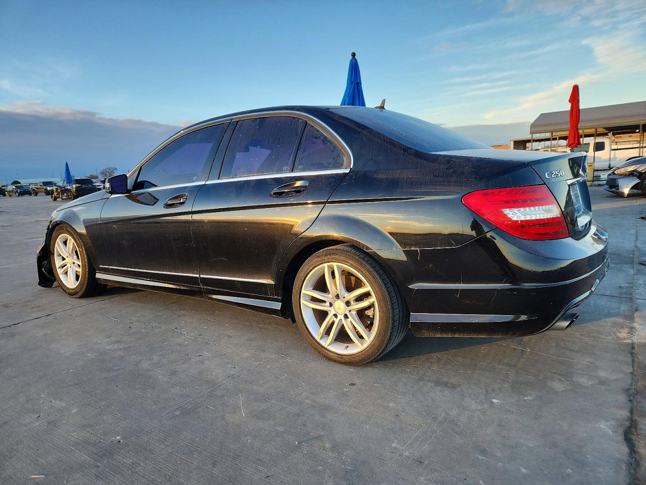 2013 MERCEDES-BENZ C 250 photo 2