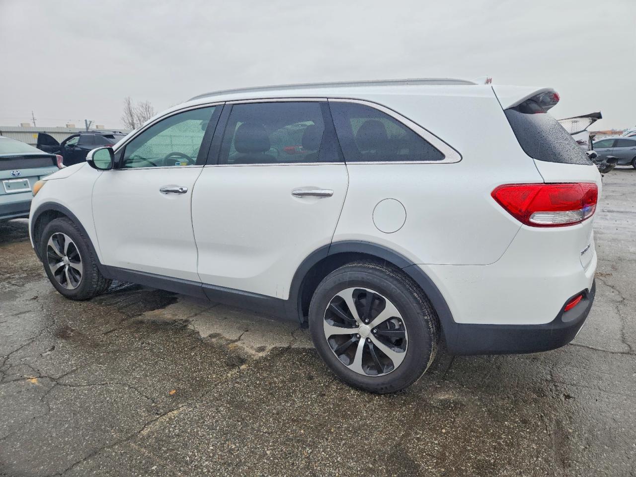 2016 KIA SORENTO EX photo 2