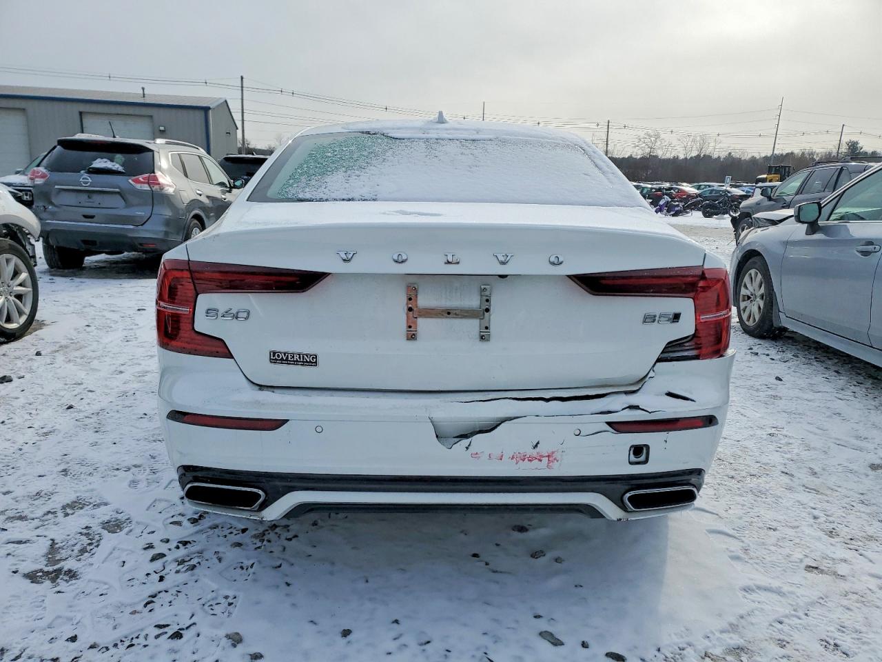 2022 VOLVO S60 B5 MOMENTUM photo 6