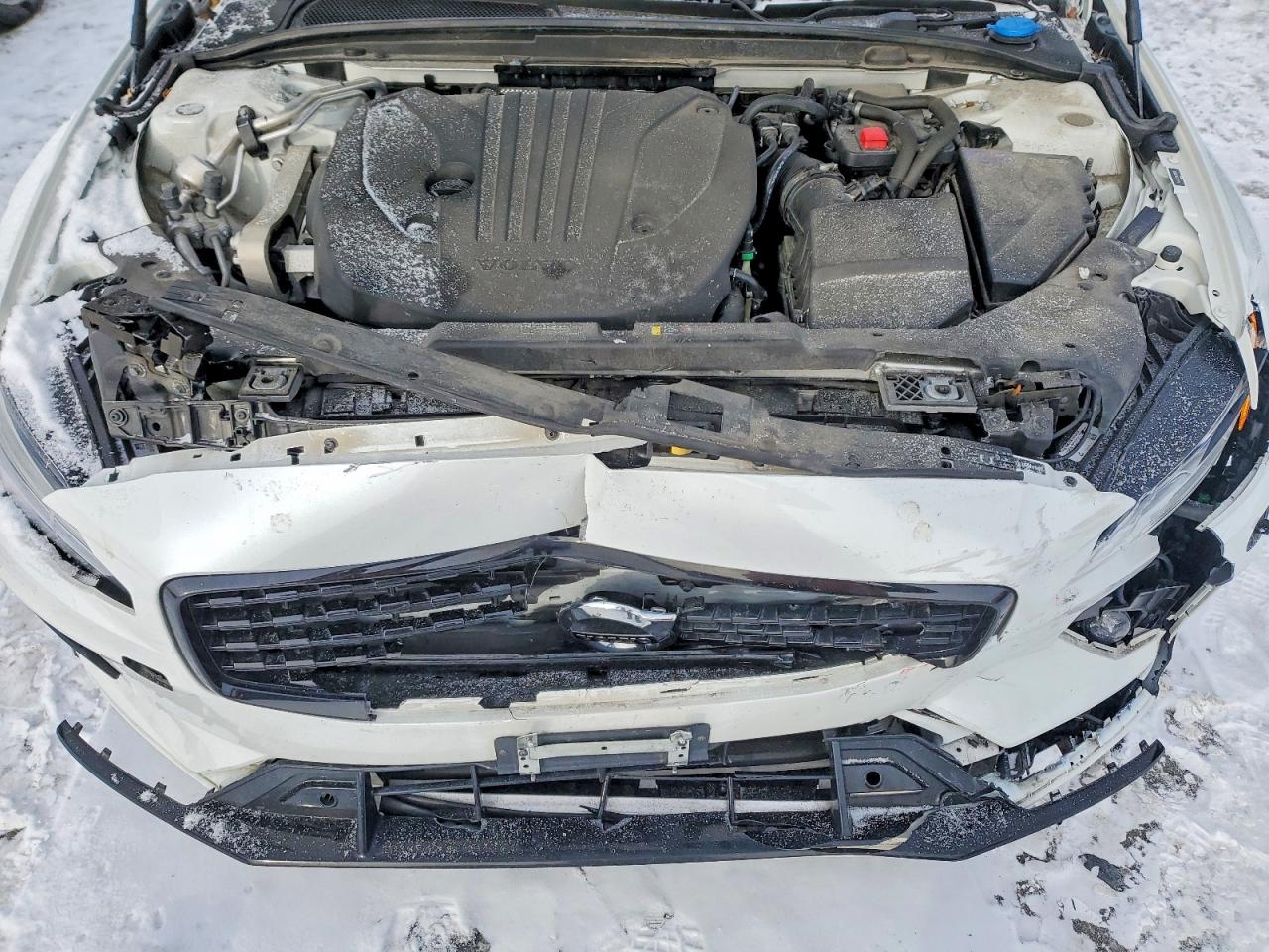 2022 VOLVO S60 B5 MOMENTUM photo 11