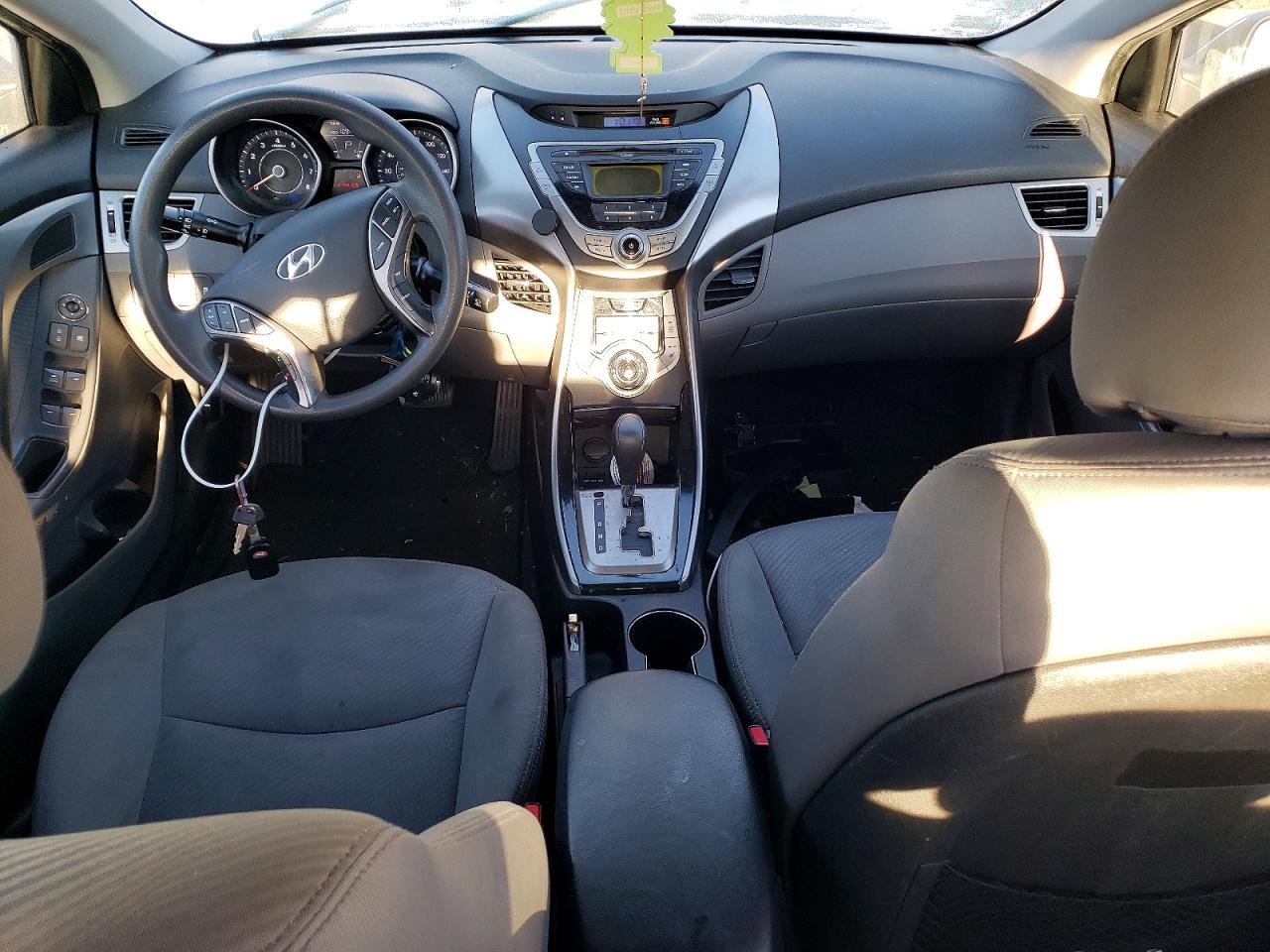 2013 HYUNDAI ELANTRA GLS photo 8