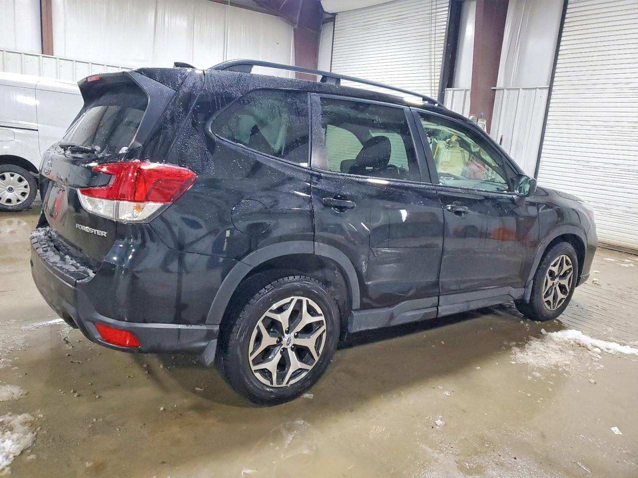 2021 SUBARU FORESTER PREMIUM photo 3