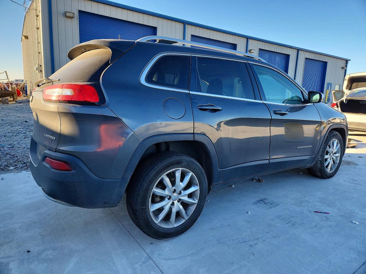 2016 JEEP CHEROKEE LIMITED photo 3