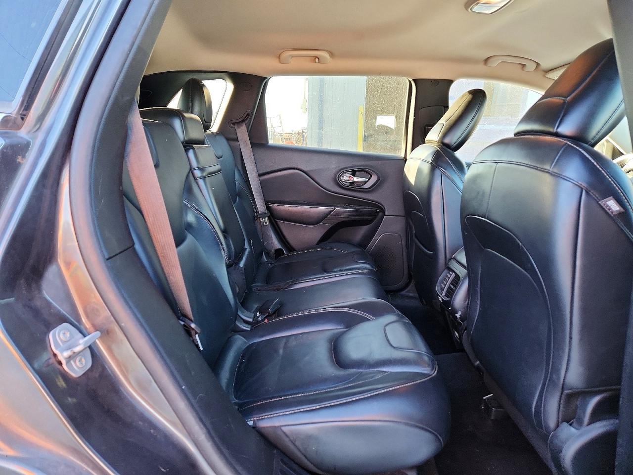 2016 JEEP CHEROKEE LIMITED photo 11