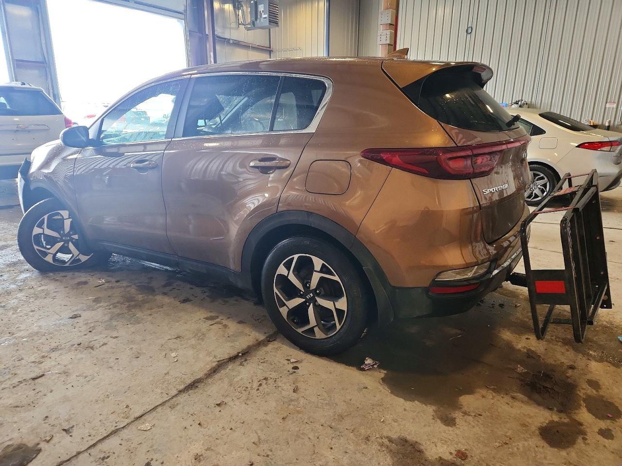 2021 KIA SPORTAGE LX photo 2