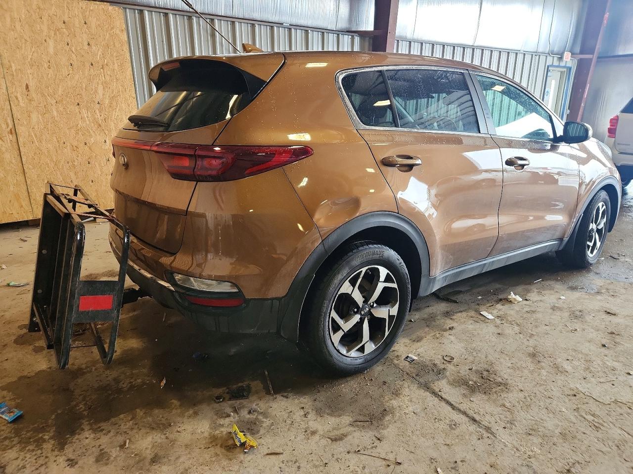 2021 KIA SPORTAGE LX photo 3