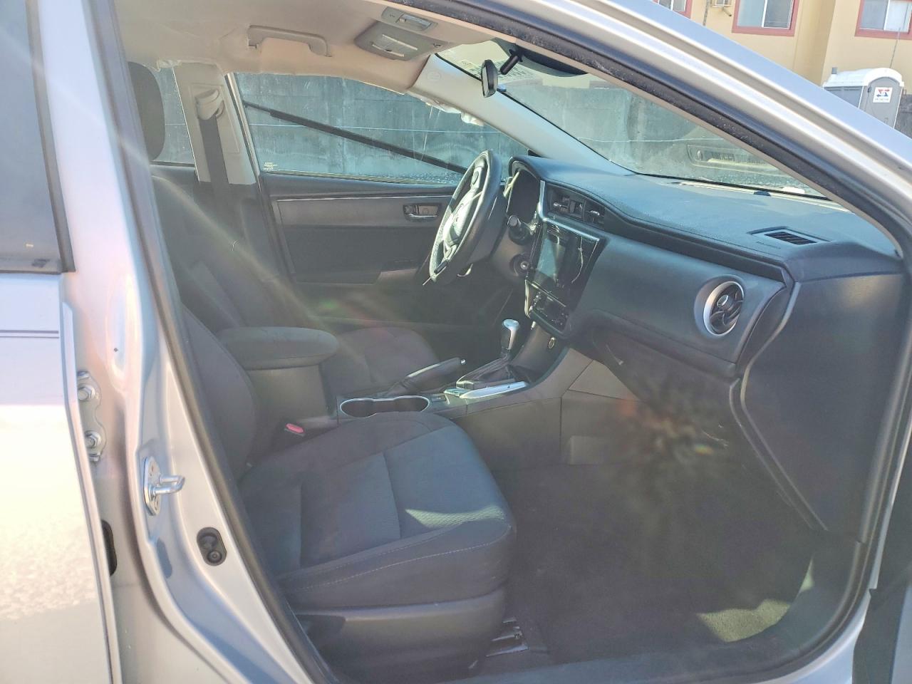 2017 TOYOTA COROLLA L photo 7