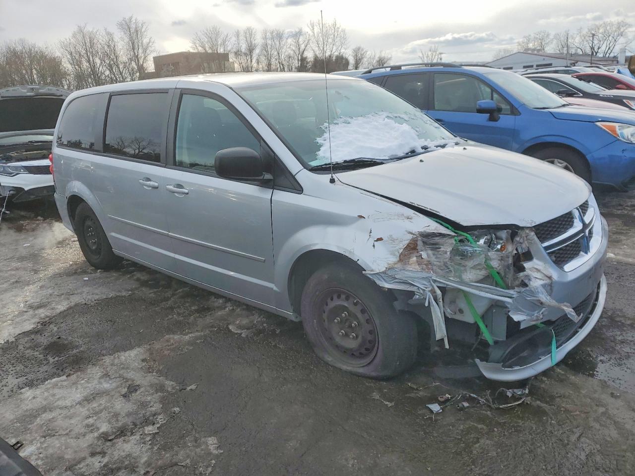 2012 DODGE GRAND CARAVAN SE photo 4