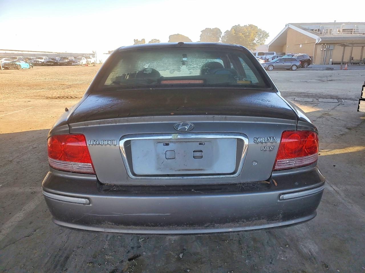2002 HYUNDAI SONATA GLS photo 11