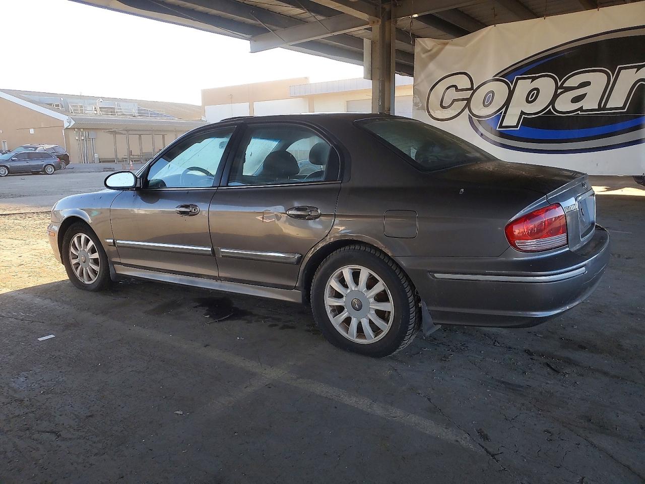 2002 HYUNDAI SONATA GLS photo 3