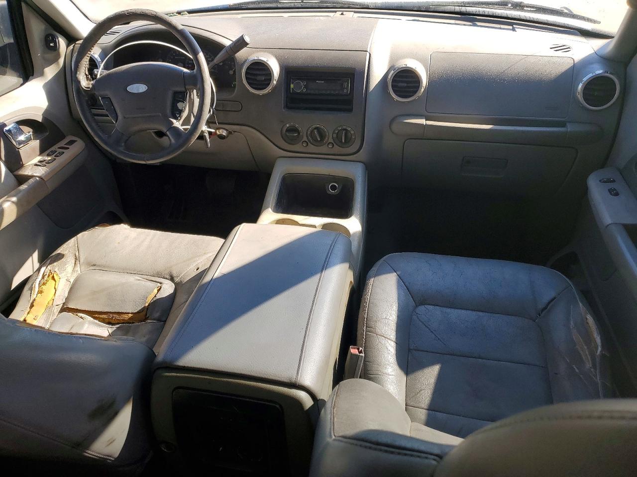 2004 FORD EXPEDITION XLT photo 15