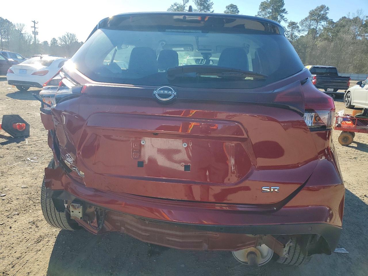 2023 NISSAN KICKS SR photo 11