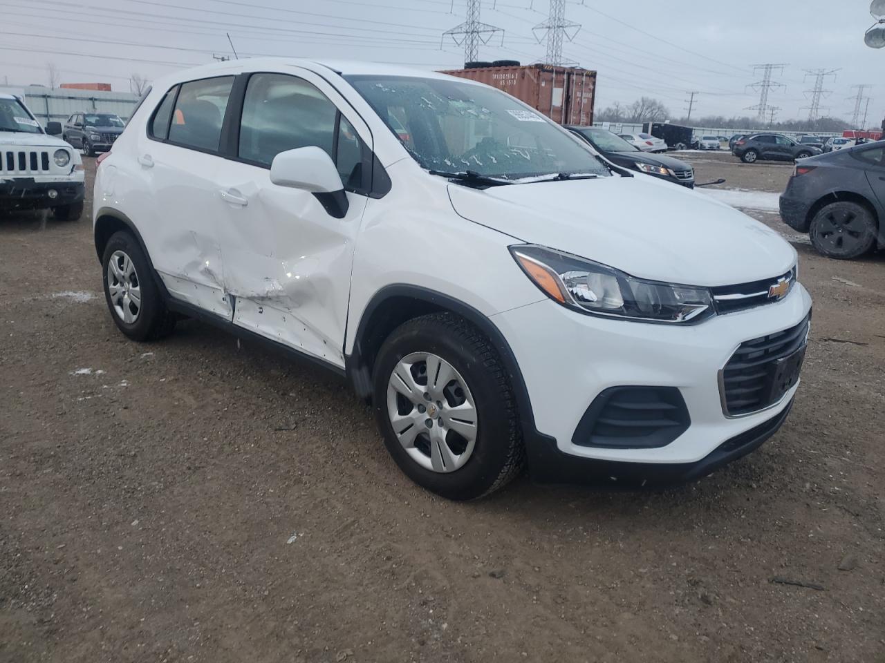 2019 CHEVROLET TRAX LS photo 4