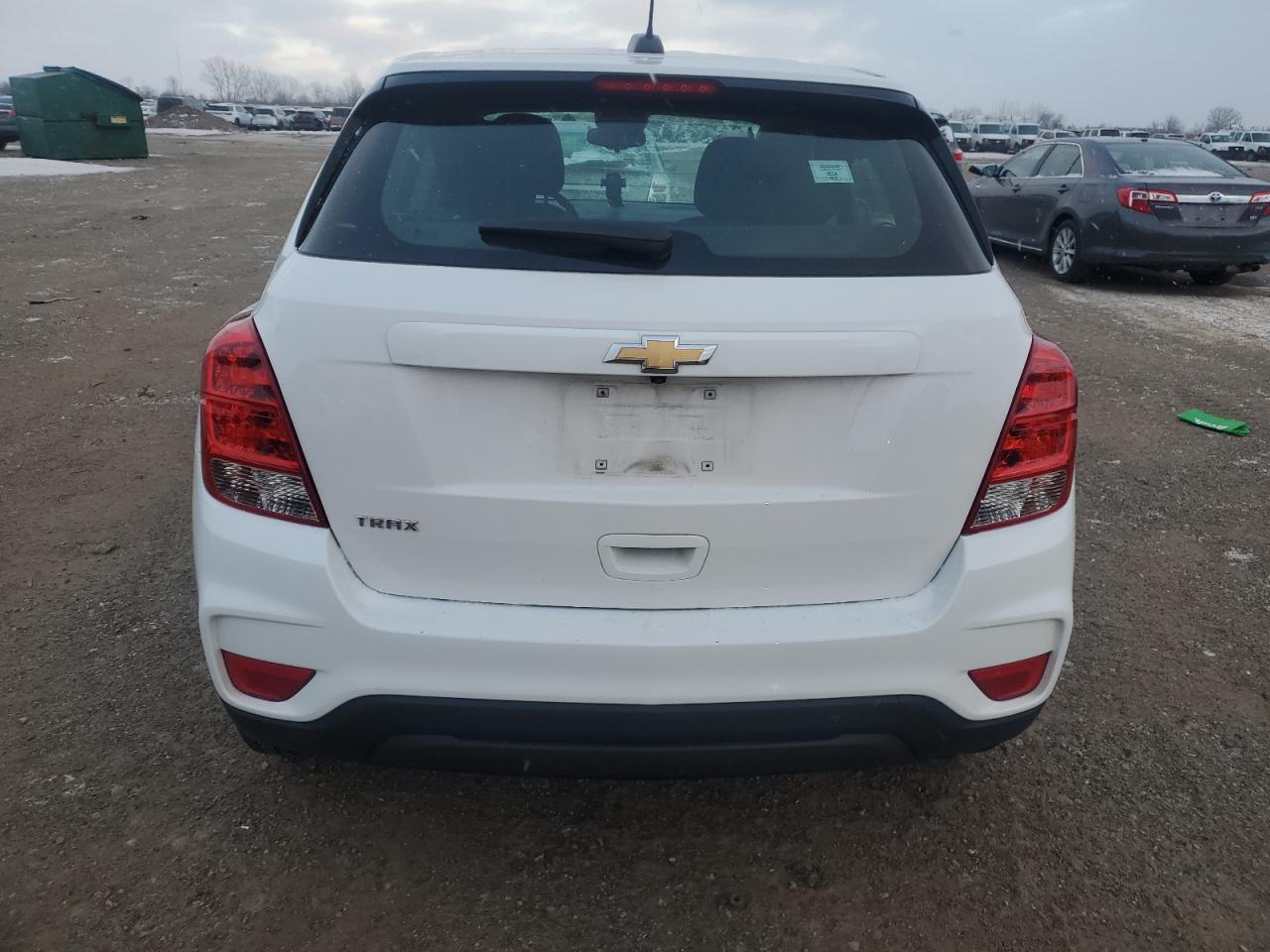 2019 CHEVROLET TRAX LS photo 6