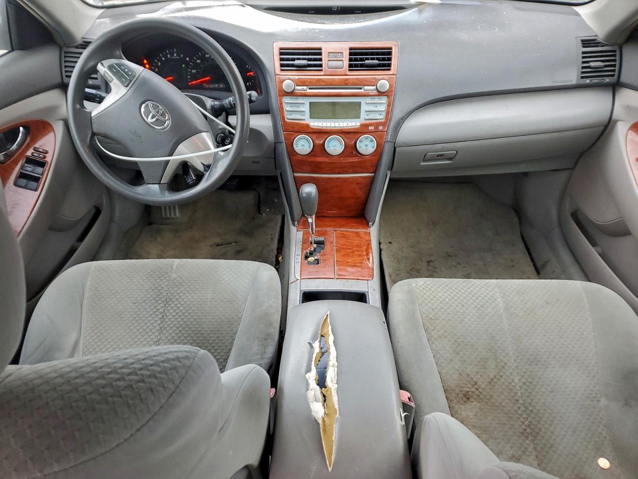 2009 TOYOTA CAMRY BASE photo 8