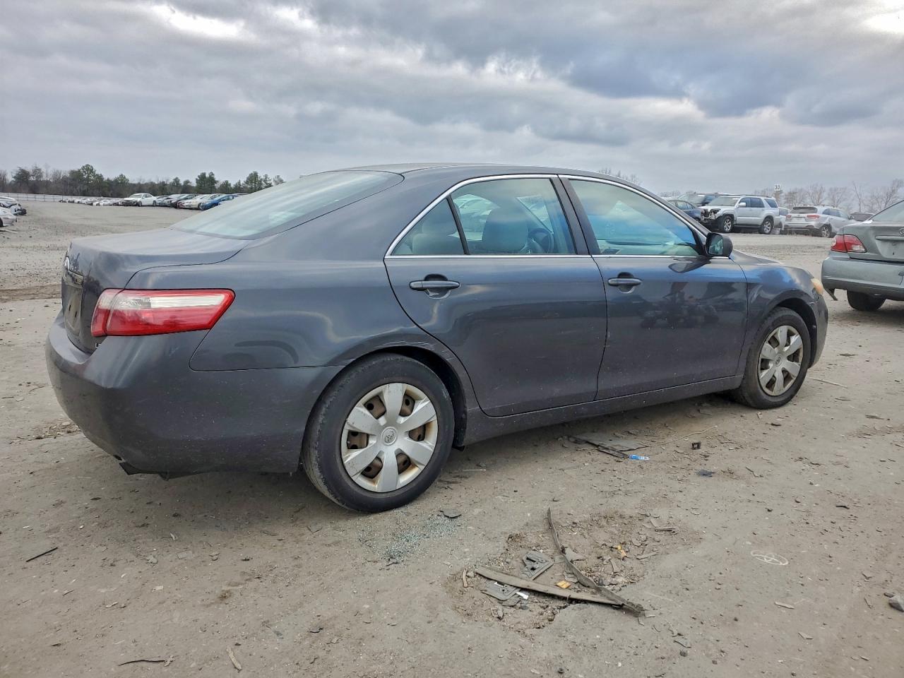 2009 TOYOTA CAMRY BASE photo 3