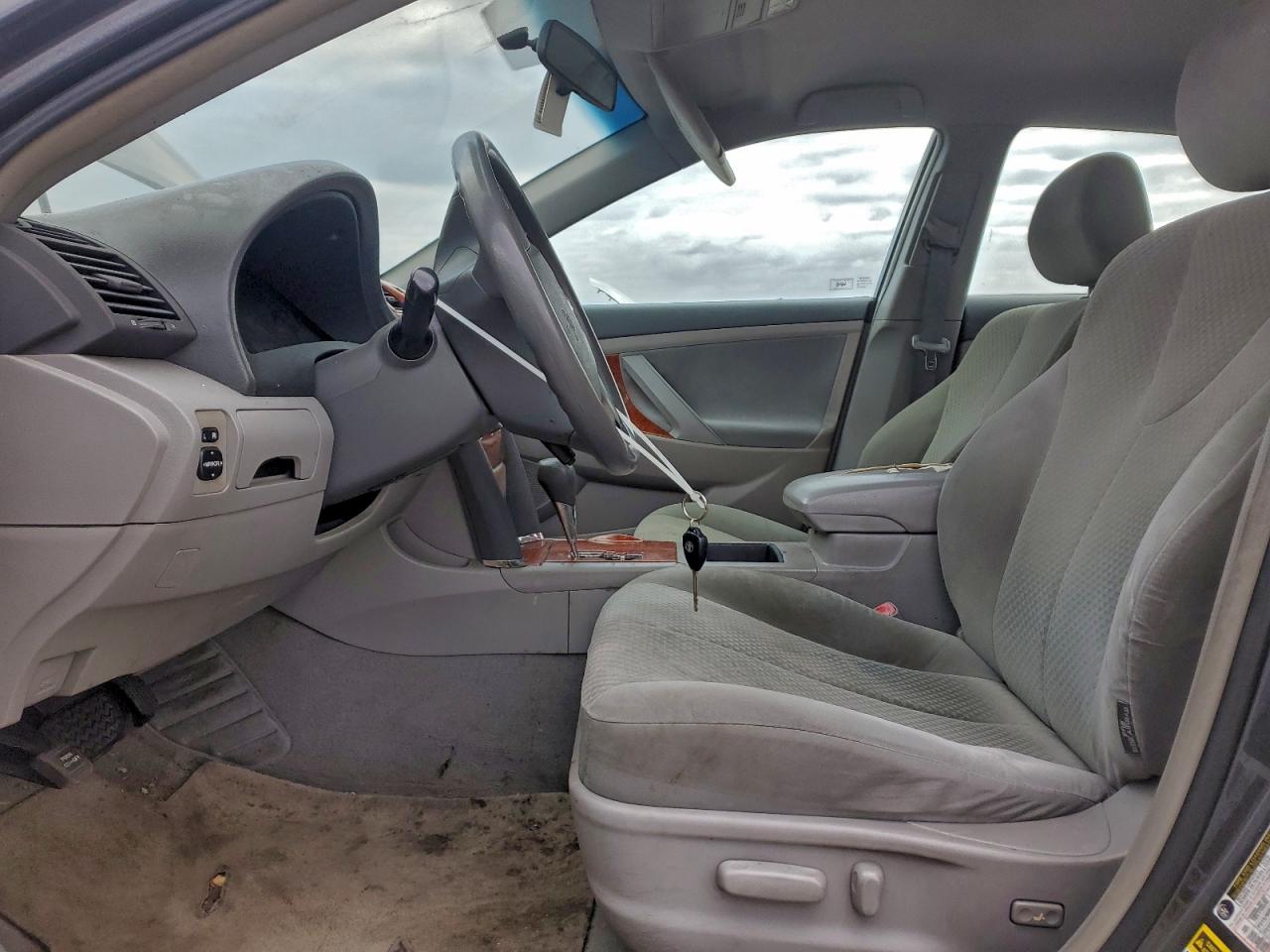 2009 TOYOTA CAMRY BASE photo 7