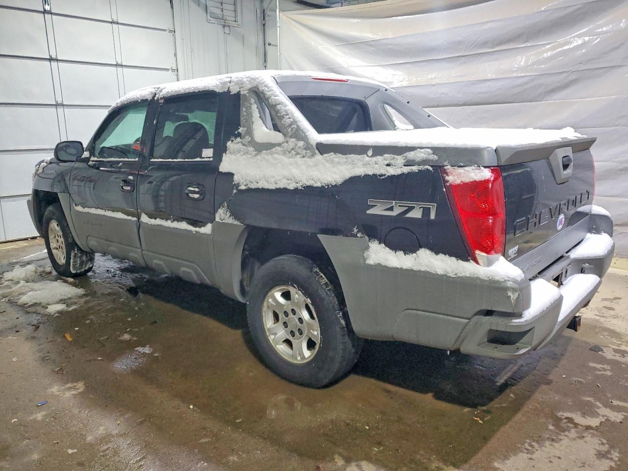 2002 CHEVROLET AVALANCHE K1500 photo 3