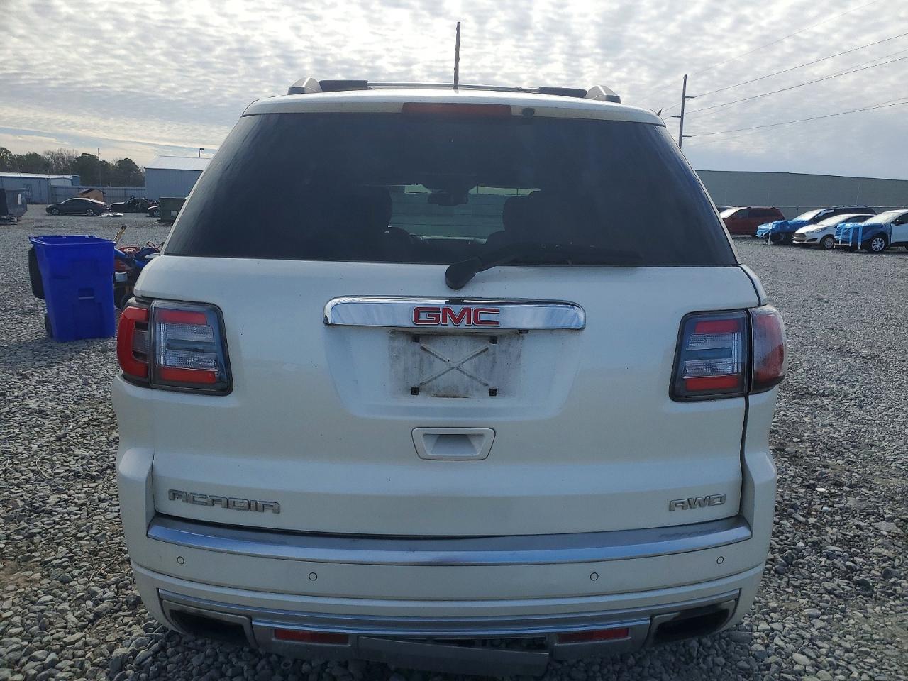 2014 GMC ACADIA DENALI photo 11