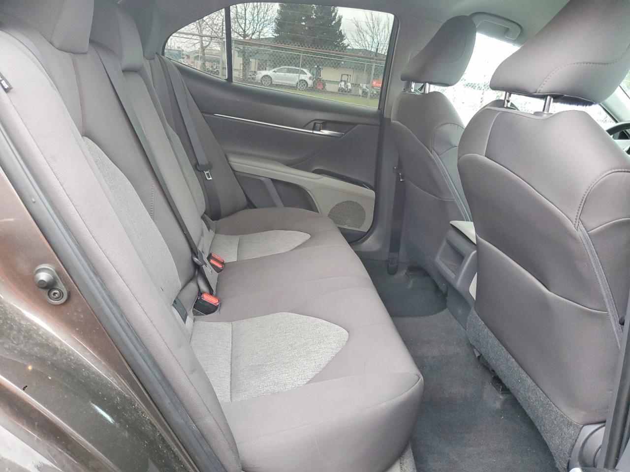 2019 TOYOTA CAMRY L photo 19