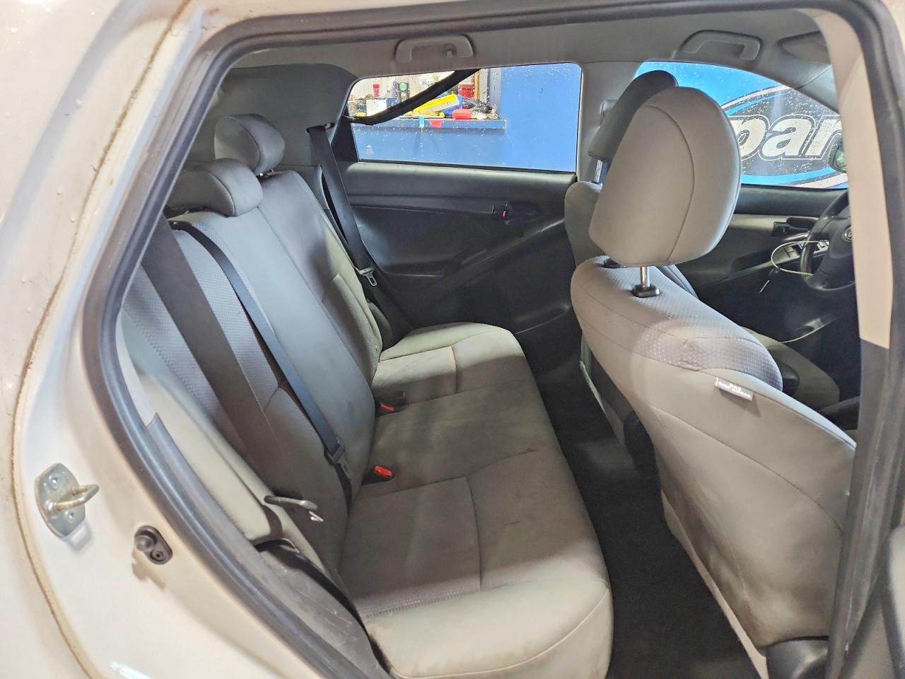 2010 TOYOTA COROLLA MATRIX photo 10