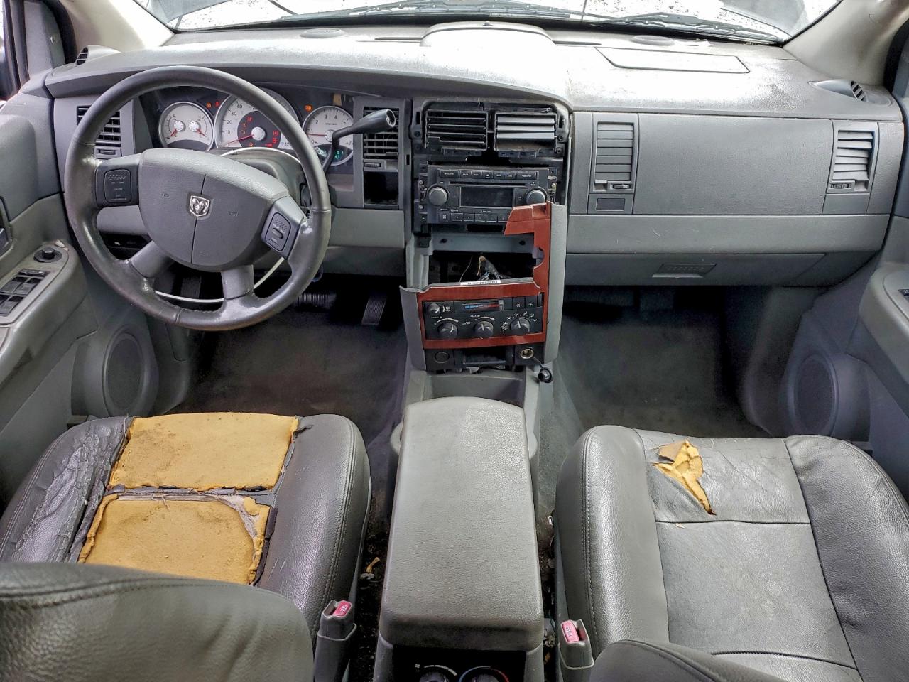 2005 DODGE DURANGO SLT photo 8
