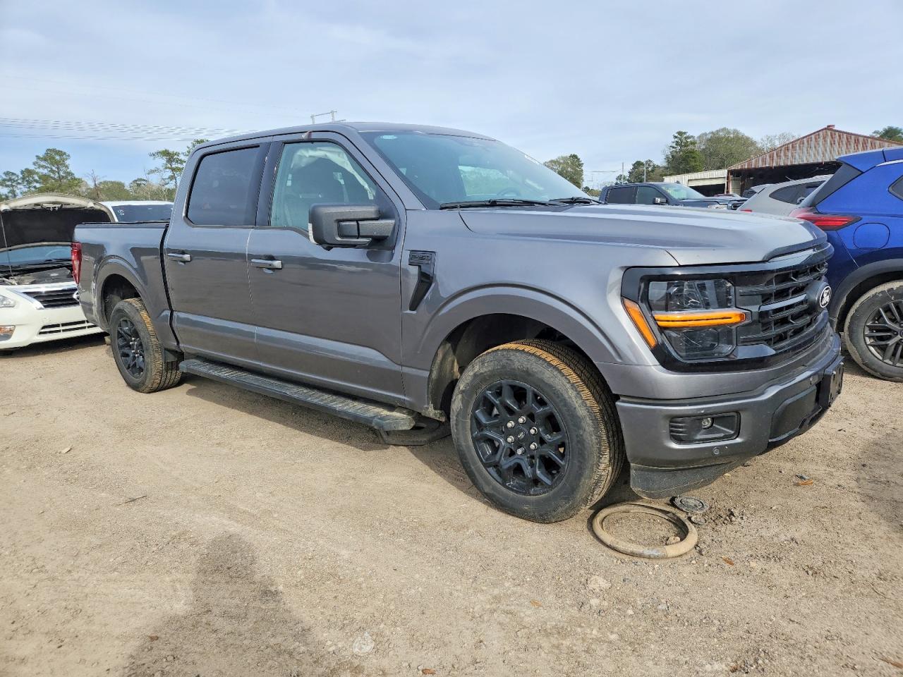 2024 FORD F150 XLT photo 4
