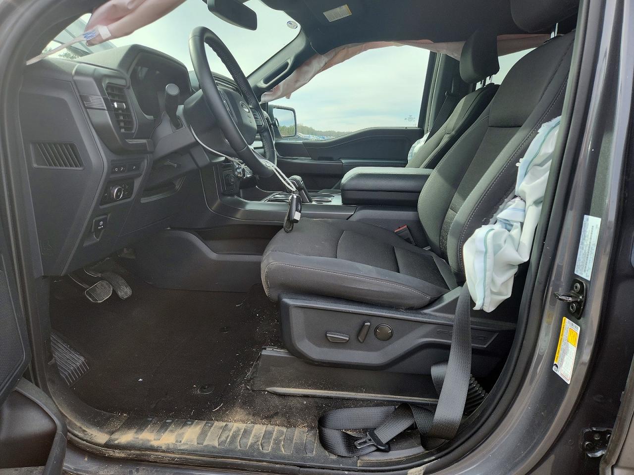 2024 FORD F150 XLT photo 7