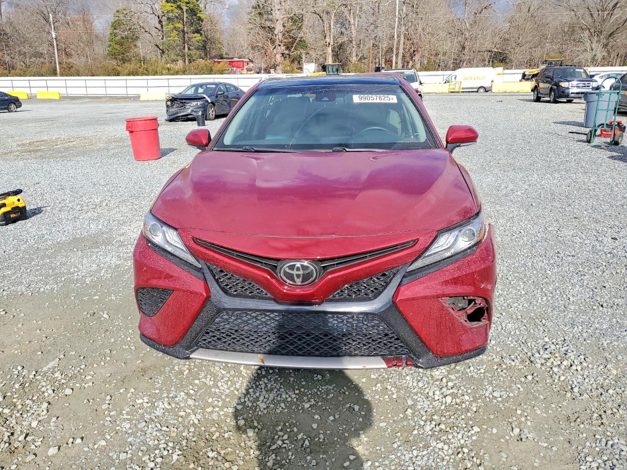 2018 TOYOTA CAMRY XSE photo 9
