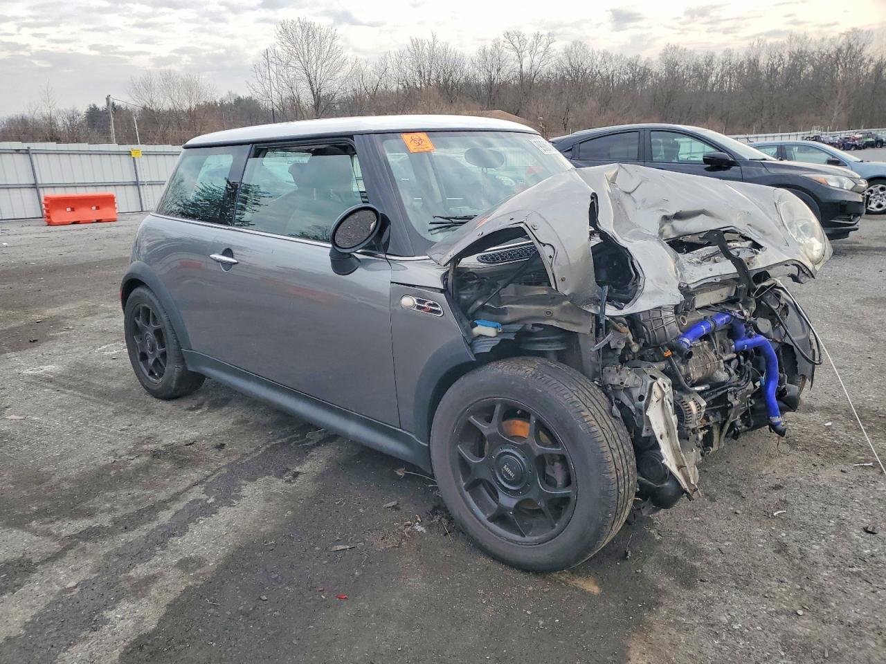 2002 MINI COOPER S photo 4