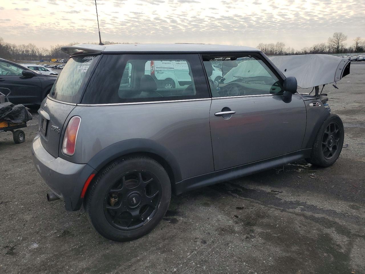 2002 MINI COOPER S photo 3
