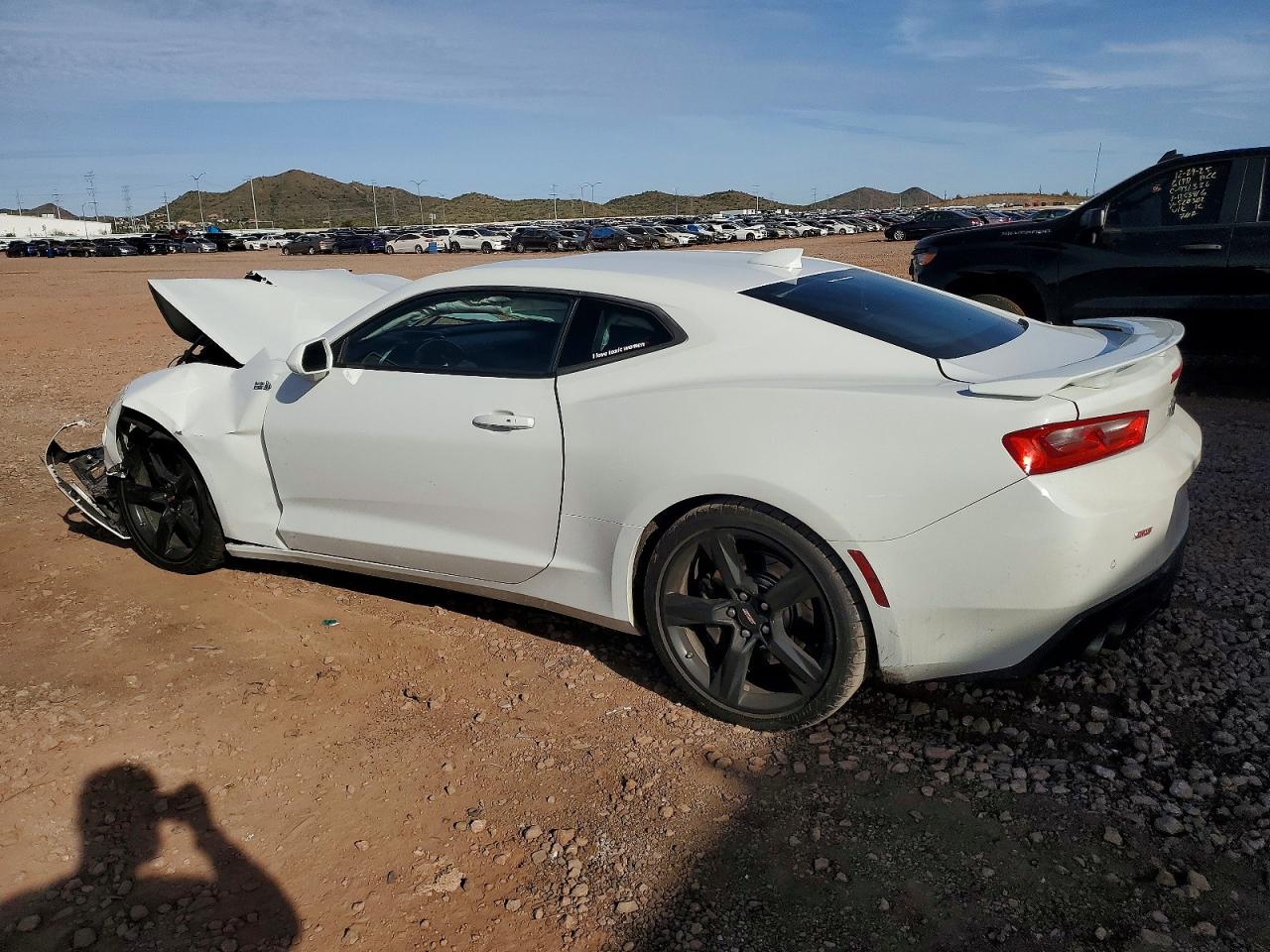 2016 CHEVROLET CAMARO SS photo 2