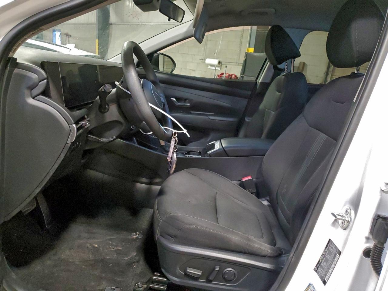 2025 HYUNDAI TUCSON SEL photo 7